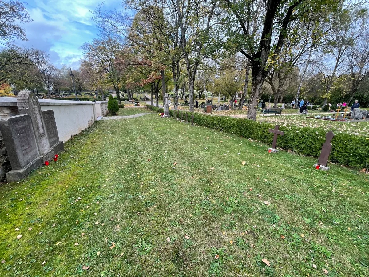 Widok na cmentarz, polska kwatera w Wasseralfingen.